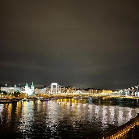 Luxury Residence With A Beautiful View For The Danube River Budapest Exterior foto